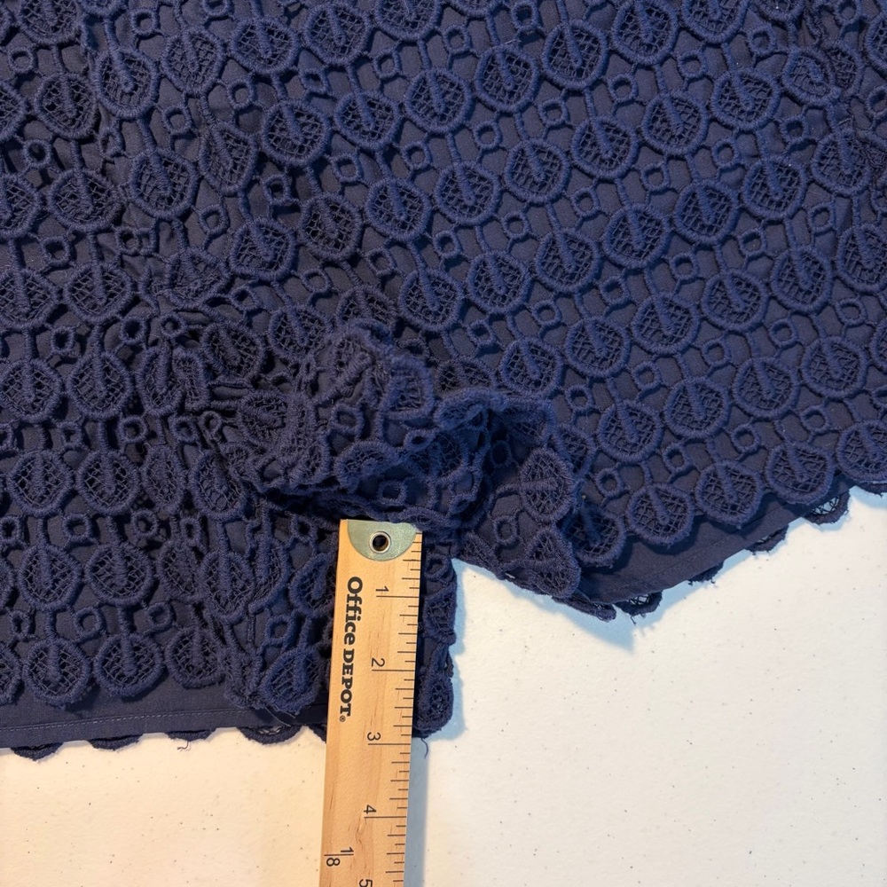 Club Monaco Navy Lace Diaz Aviator Shorts (10) - Picture 12 of 13